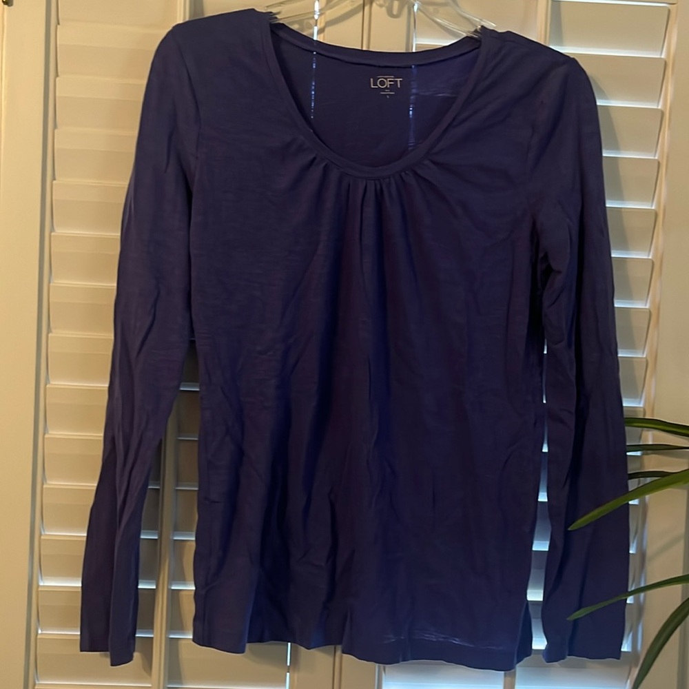 LOFT purple scoop neck long sleeve tee size S